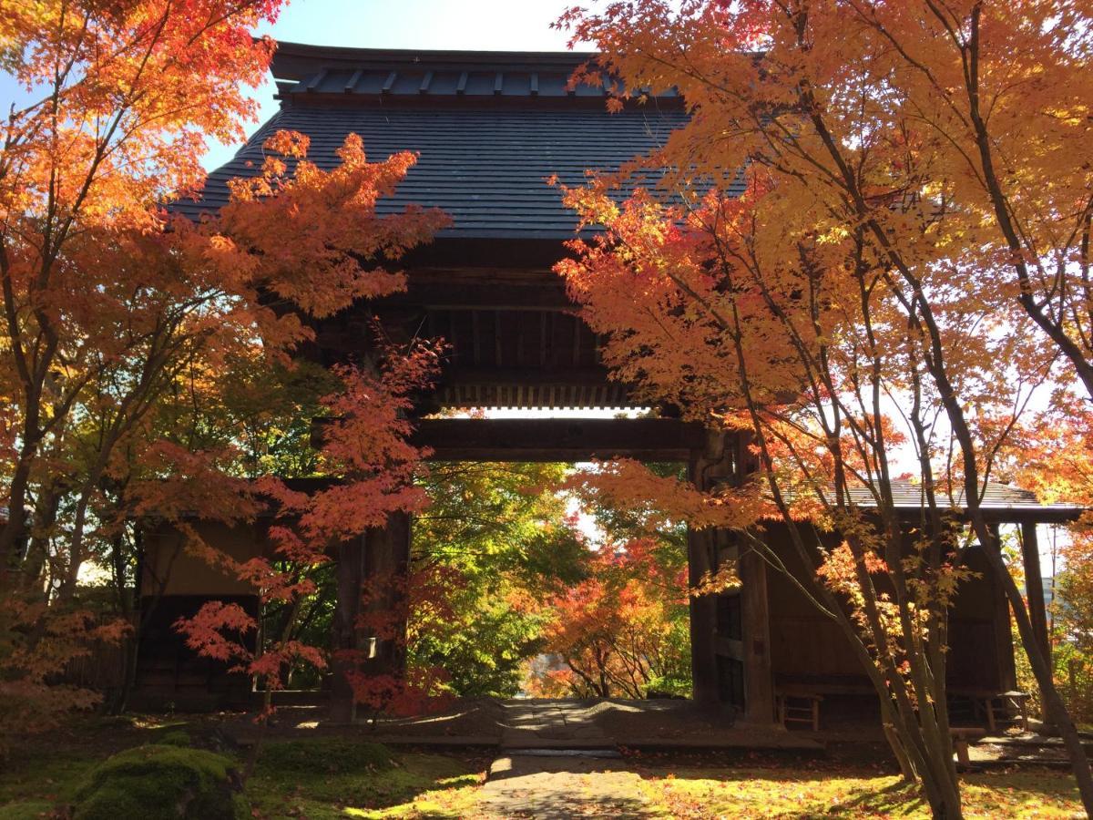 Nabekura Kougen Mori-No-Ie Hotel Iiyama Buitenkant foto