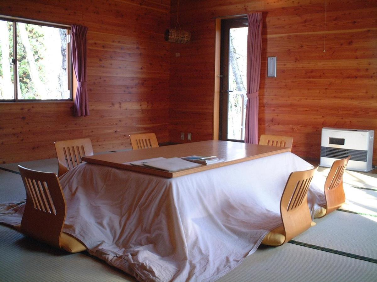 Nabekura Kougen Mori-No-Ie Hotel Iiyama Buitenkant foto