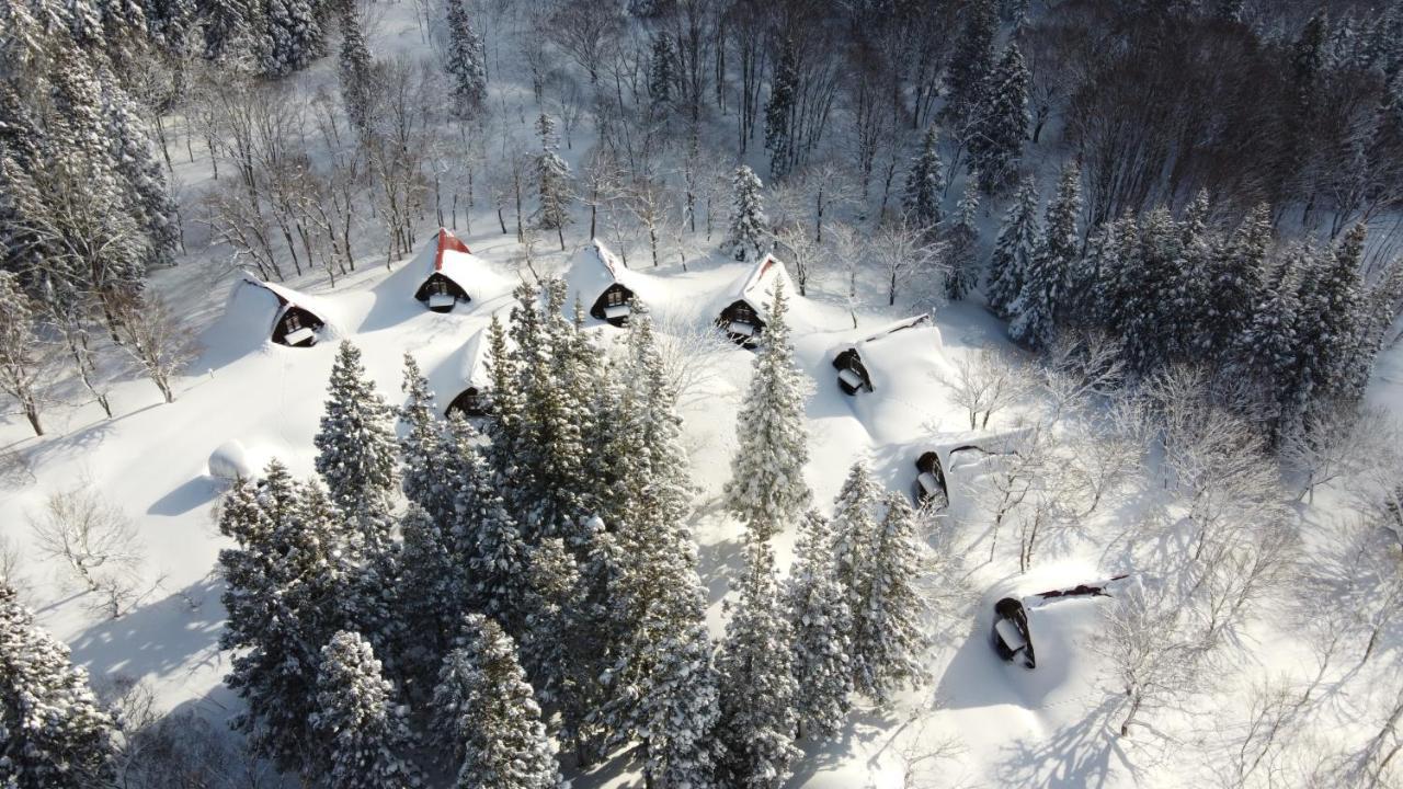 Nabekura Kougen Mori-No-Ie Hotel Iiyama Buitenkant foto
