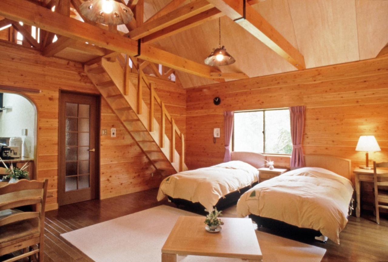 Nabekura Kougen Mori-No-Ie Hotel Iiyama Buitenkant foto